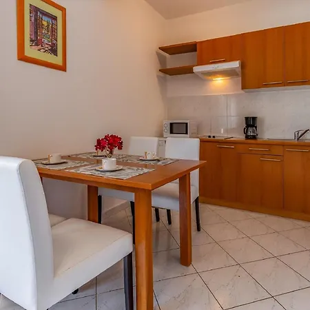 Apartment Alluring In Near And Island