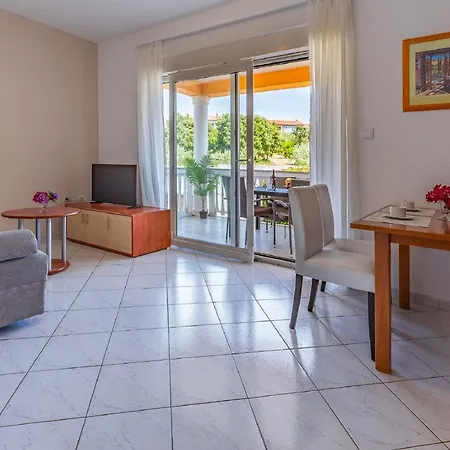Apartment Alluring In Near And Island